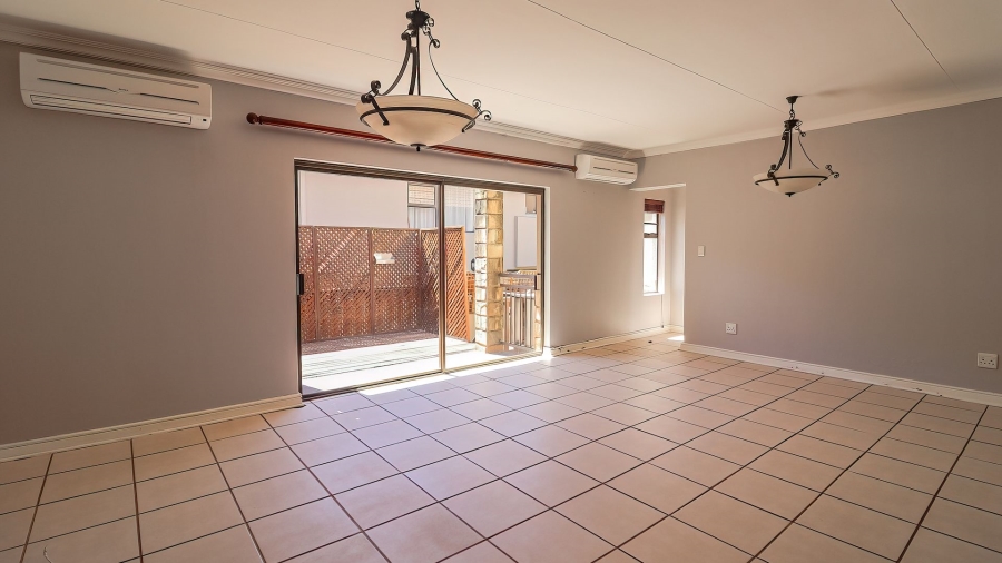 3 Bedroom Property for Sale in Woodland Hills Free State